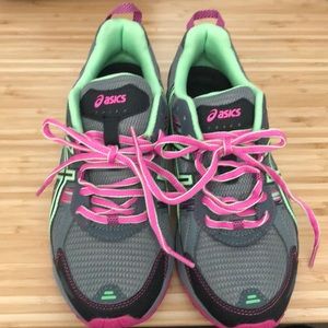 ASICS GelVenture 6 Sz9.5 never worn